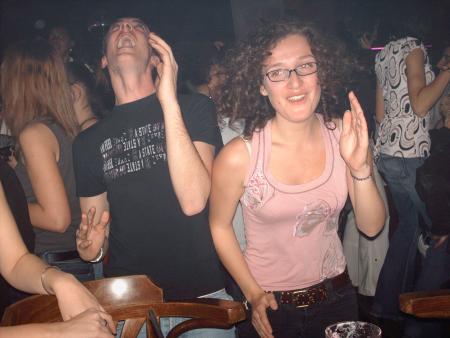 En exclusivité...La danse de l'été!!! Lol
